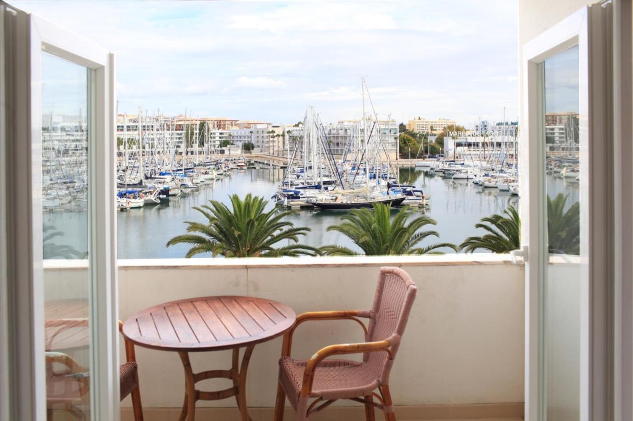 Lagos Main Avenue Studio With Marina View Balcony Екстериор снимка